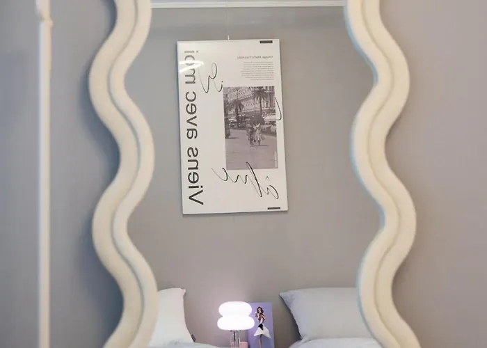 Pause Opening Special - 3 Minutes To Mapo-gu Office Station, 5 Minutes To Airport Bus, Hongdae, Mangwon, Hannam, Itaewon, 4 Beds For 8 People, 3-story Private House, Rooftop 公寓 *